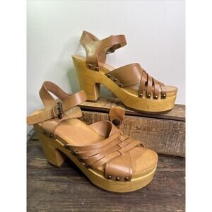 Frye And Co. Greta Woven Women’s Brown Wooden Clogs - Size 7M